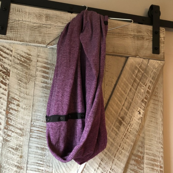 Lululemon Vinyasa Scarf - Picture 1 of 6